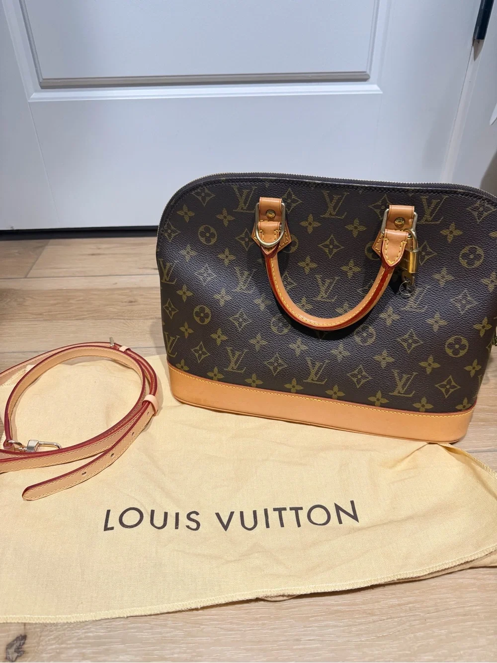 Louis Vuitton Alma PM